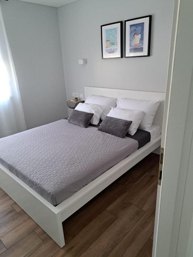 B & R Summer Breeze Apartments Nin Dış mekan fotoğraf