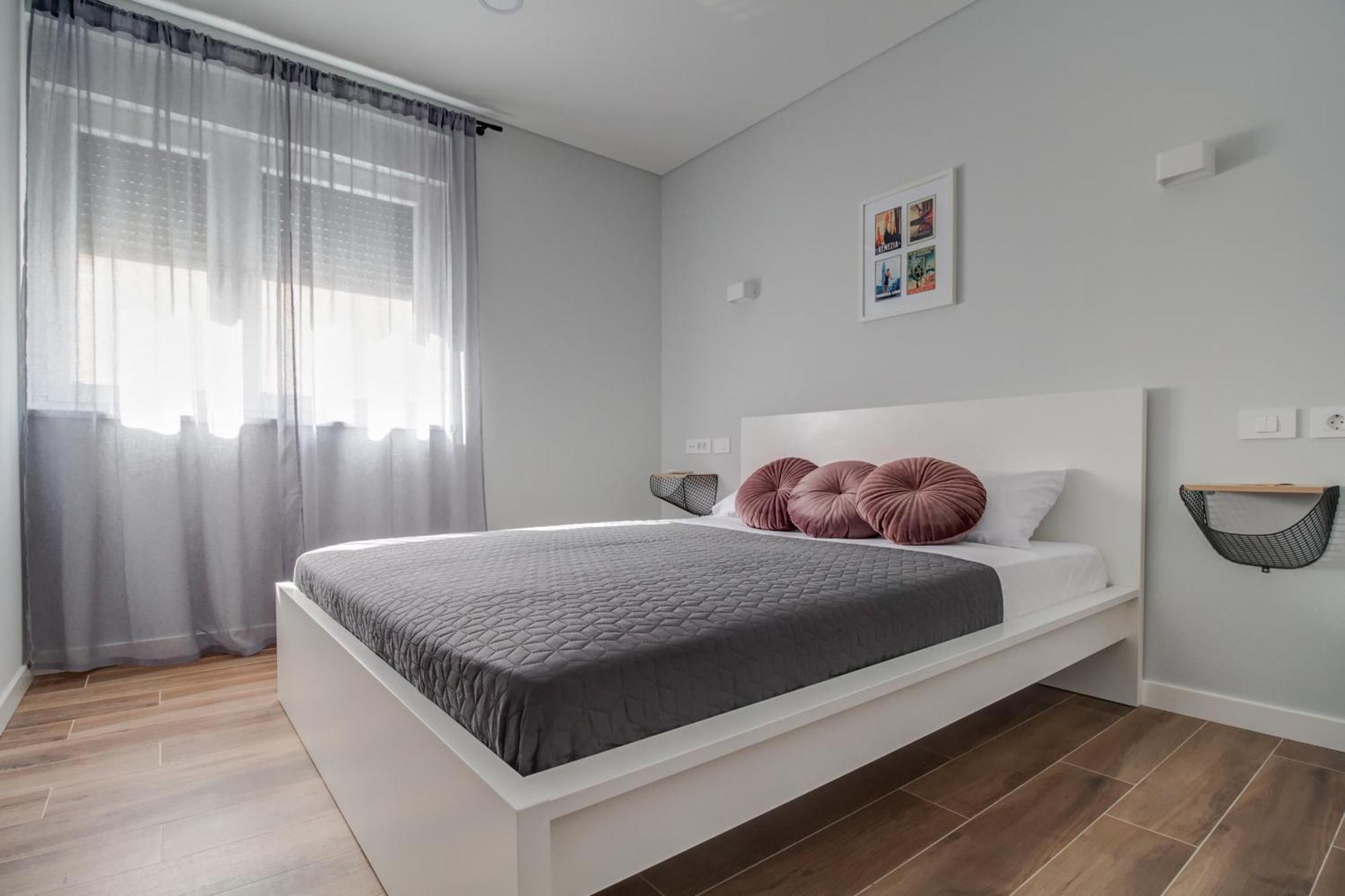 B & R Summer Breeze Apartments Nin Dış mekan fotoğraf